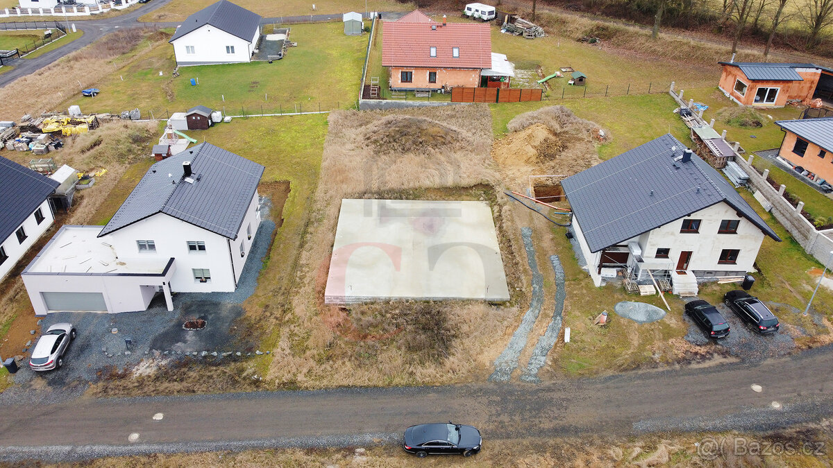 Prodej stavebního pozemku, 964 m2, Osvrčín