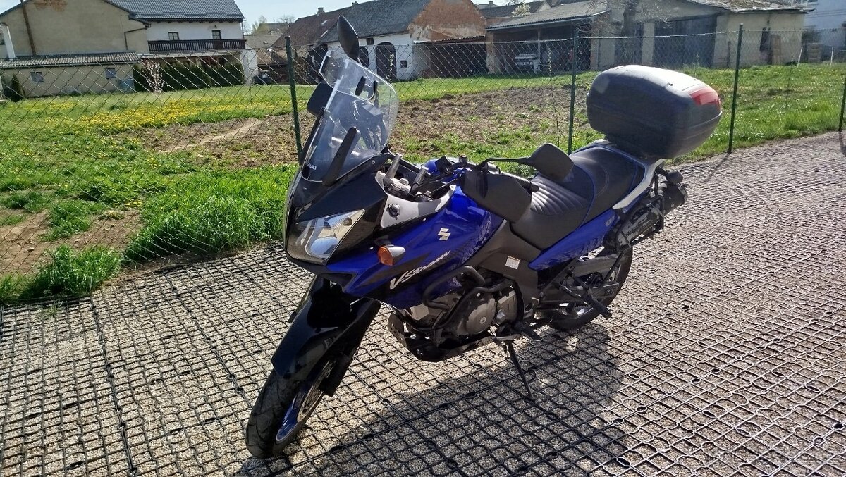 Suzuki DL-650 V-Strom - plná výbava