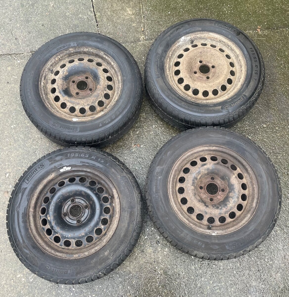 Kola + zimní pneu ET 49 6Jx15h2, pneu 195/65 R 15 T