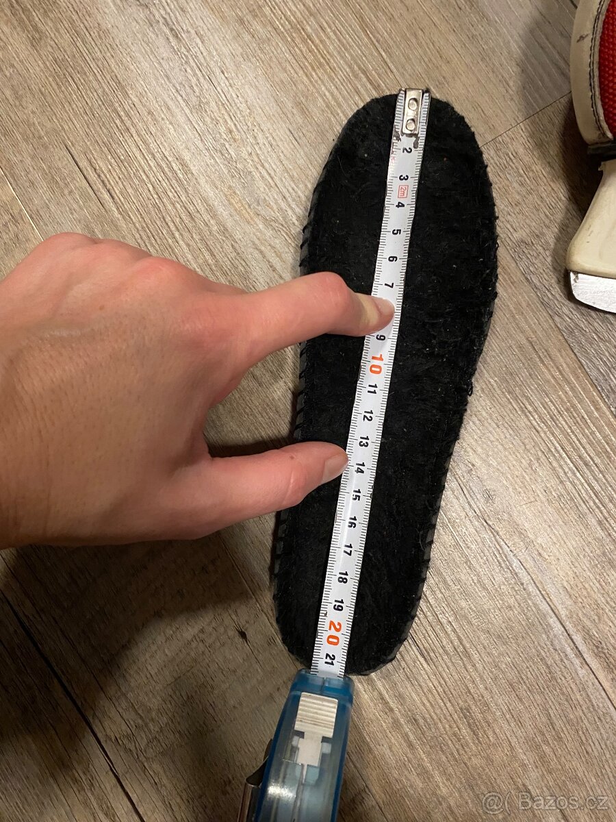 Chlapecké brusle Botas vel. 32