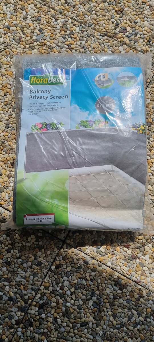 Zástěna na balkon
