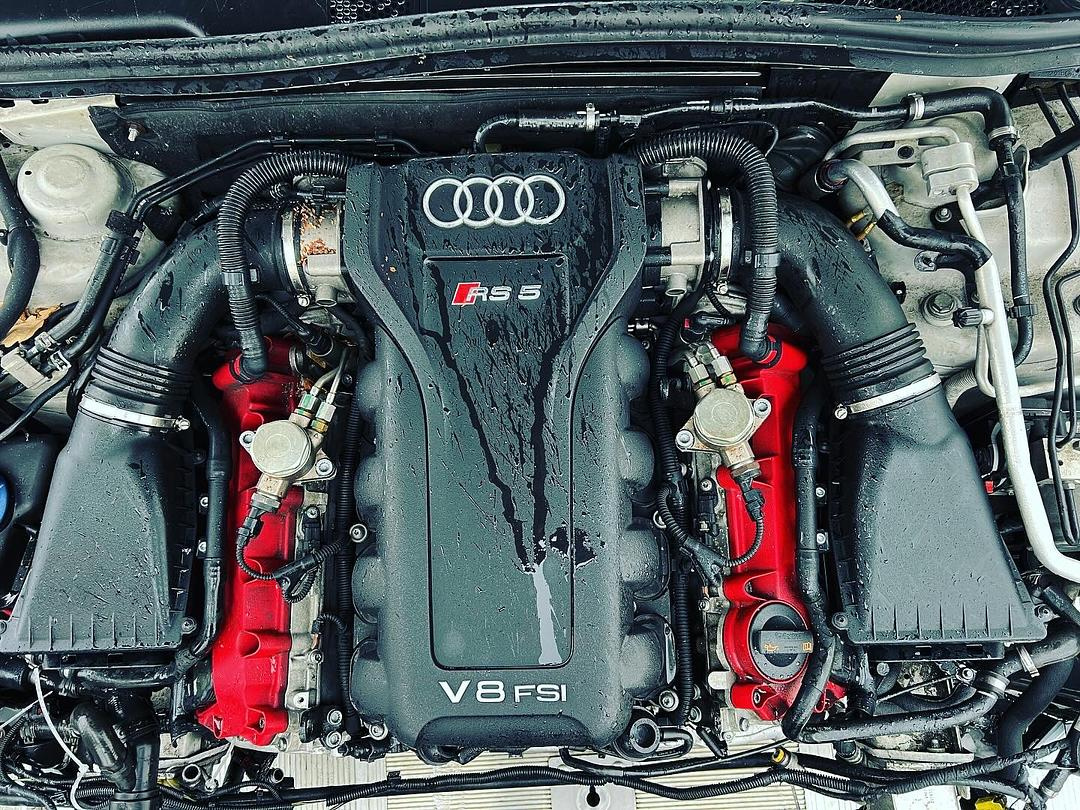 Motor benzínový CFSA 4.2FSI 331KW Audi RS5 8T 2011