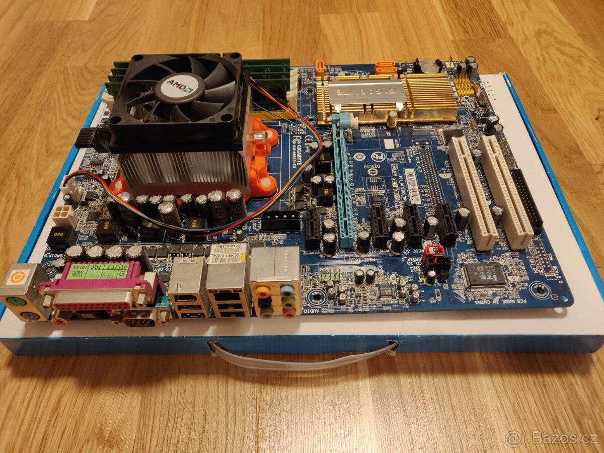 Gigabyte GA-M555-S3, 4GB, AMD Athlon 64 5200+ - Prodáno