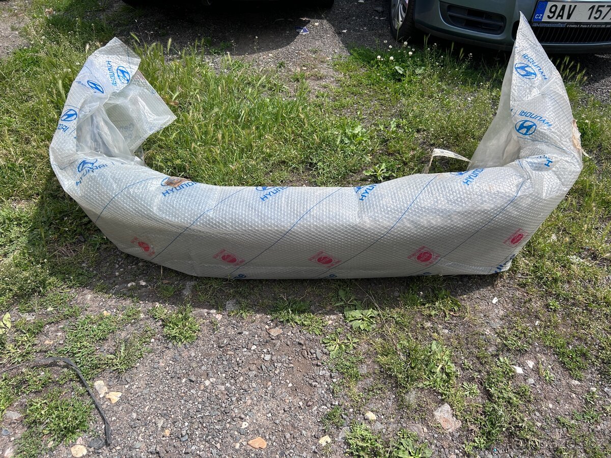 Zadní nárazník Hyundai Elantra XD