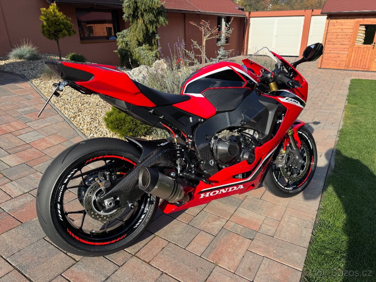 Honda CBR 1000rr Fireblade