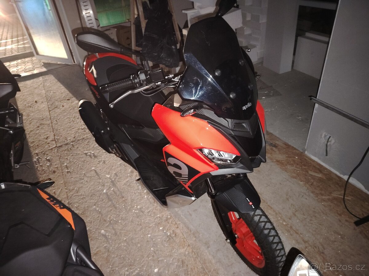 Aprilia SR GT Sport 125 odpočet DPH