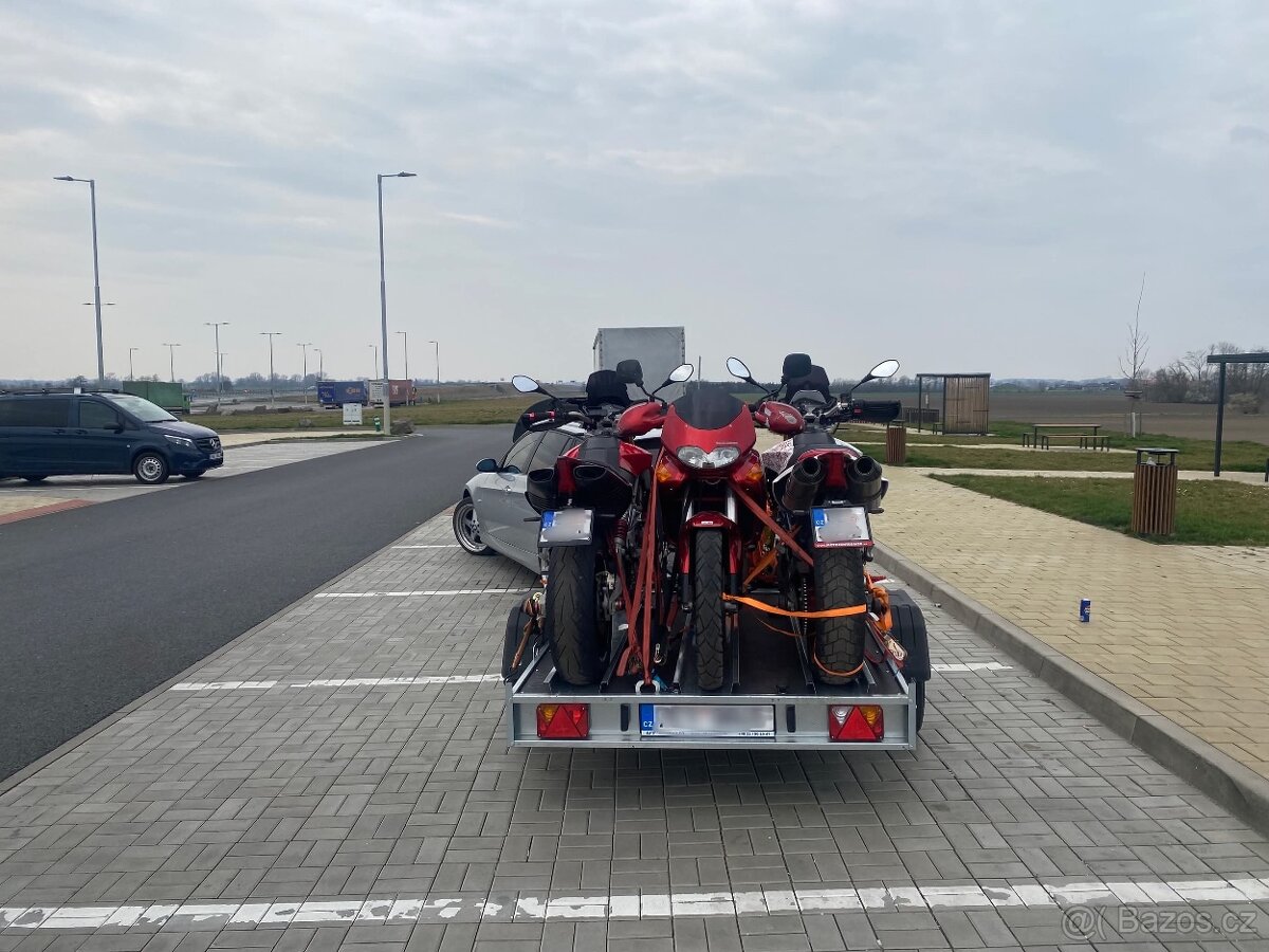 Pronájem vozíků na motorky