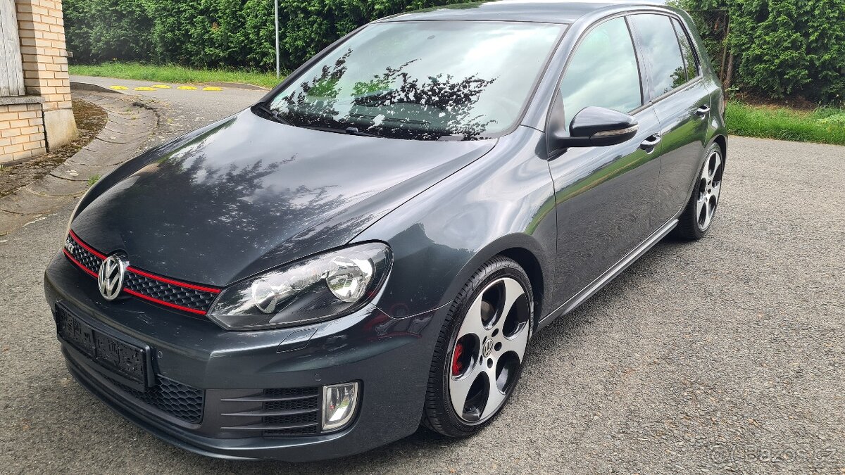 VOLKSWAGEN GOLF 6 GTI - 2,0TSi 155kW / Manuál.