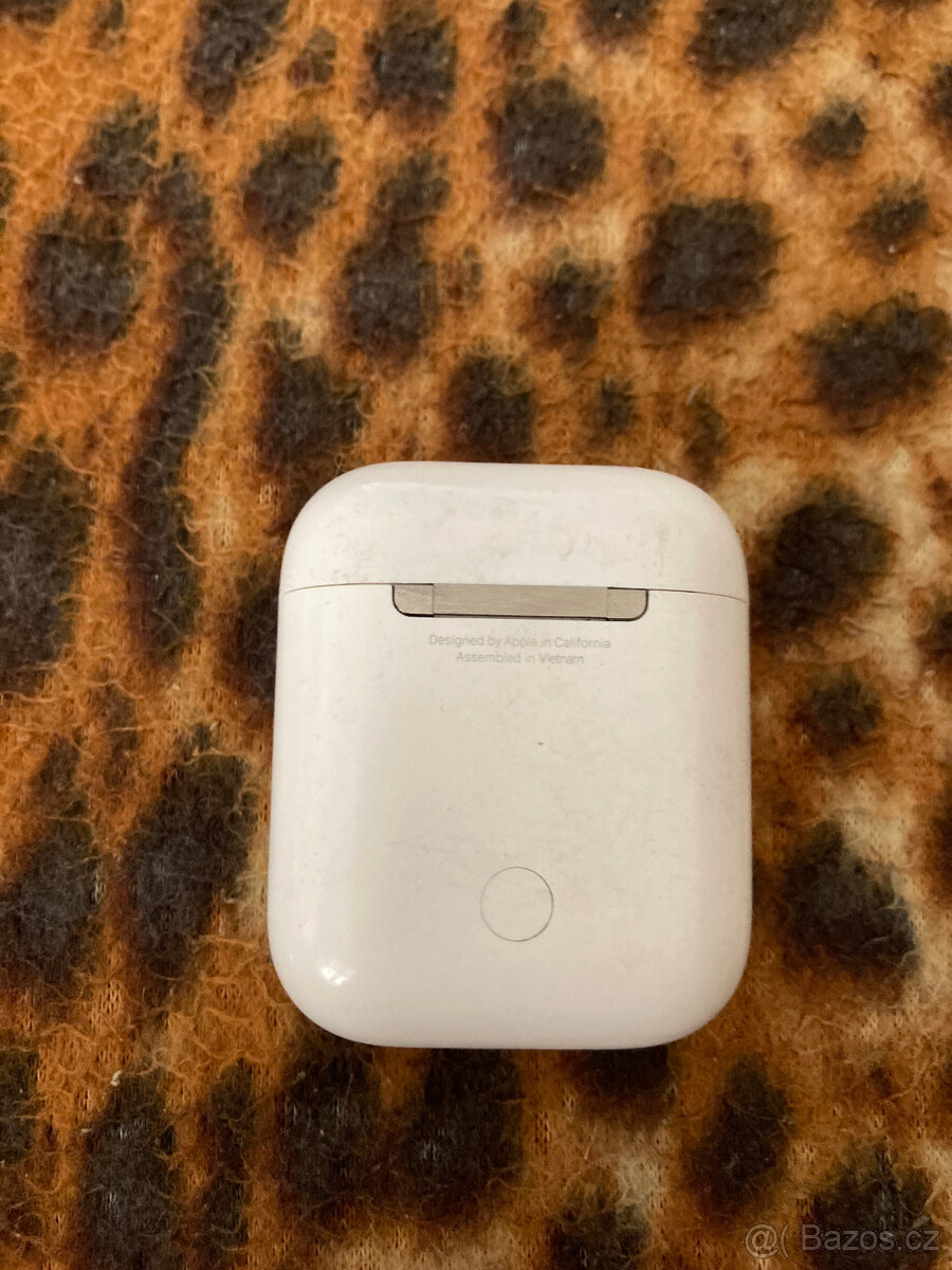 Airpods 1 2 nabíjecí krabička