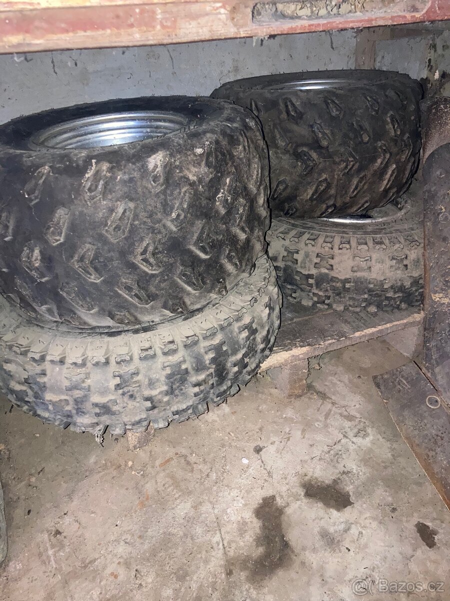 Kola na čtyřkolku Yamaha Raptor