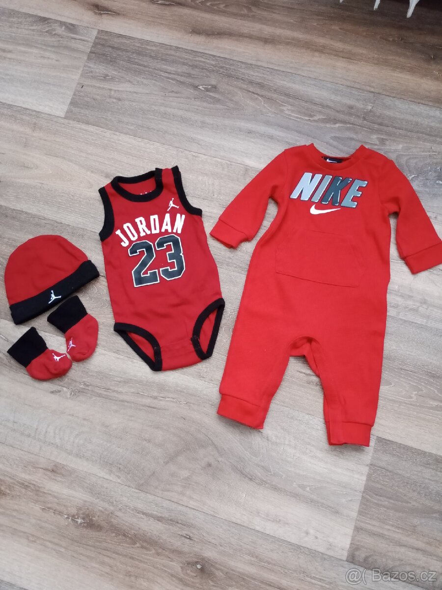 Oblečení Nike