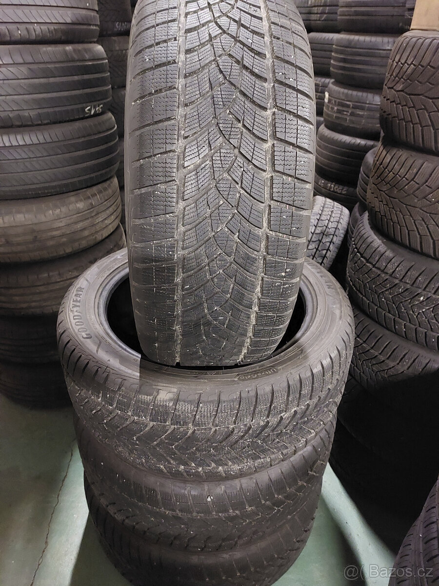 255/50 R21 109H Goodyear UG Performance+ zimní 4ks