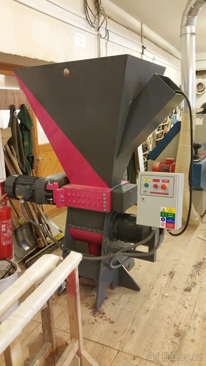 Drtič dřeva dvousekční - 15kW (2x7,5)