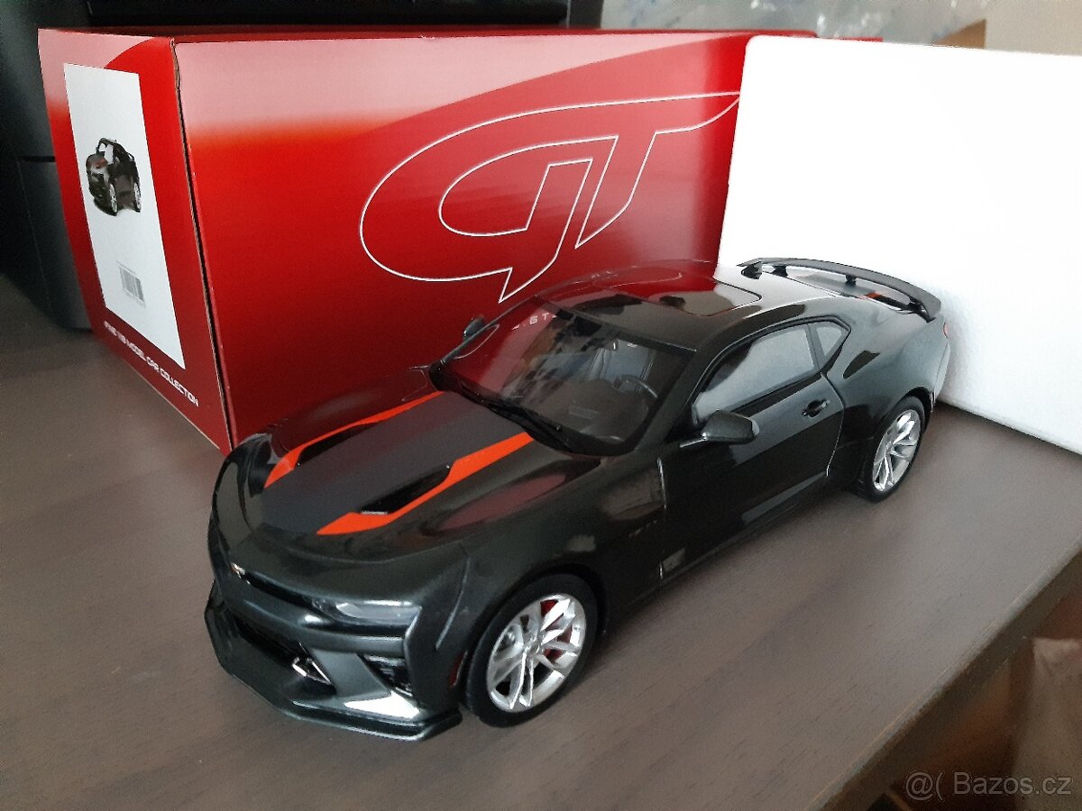 Chevrolet, Porsche a Ferrari 1:18 GT Spirit