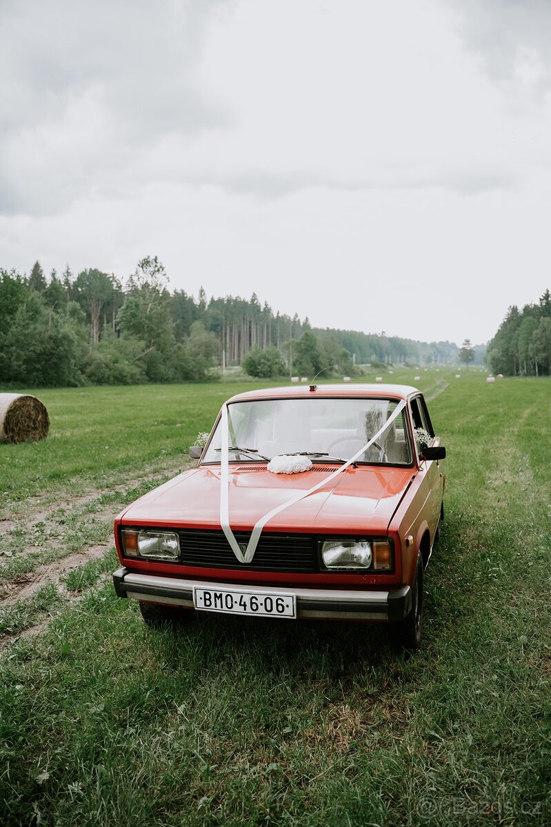 Vaz 2105 + přívěsný vozík