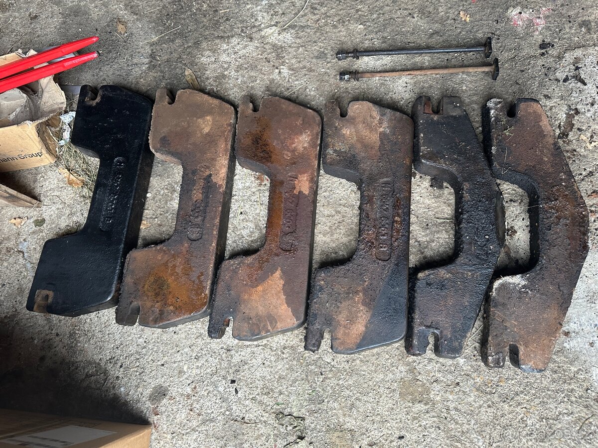 Závaží pod vanu Zetor UŘ1 - celkem 6ks ze 7245