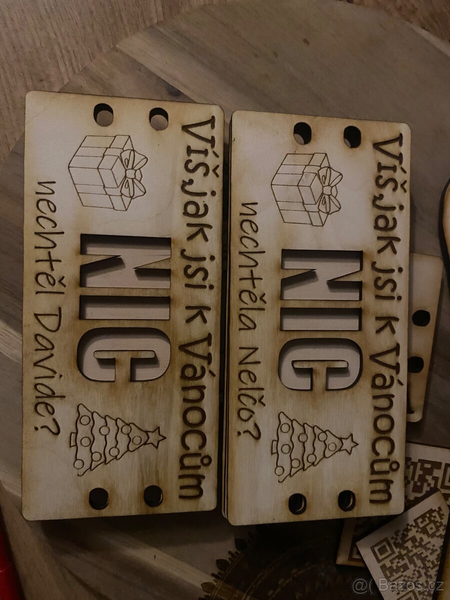 Vygravírovaný dárek do dřeva