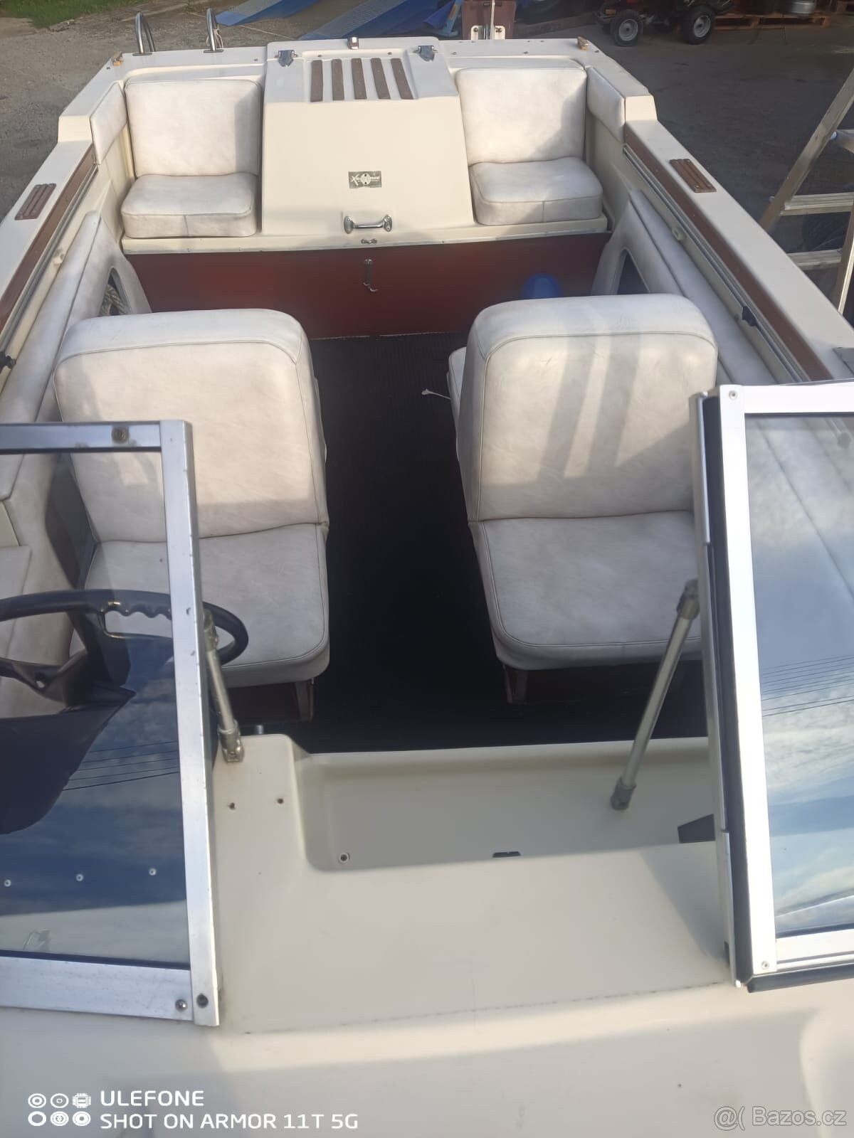 Motorový člun StarCraft 16