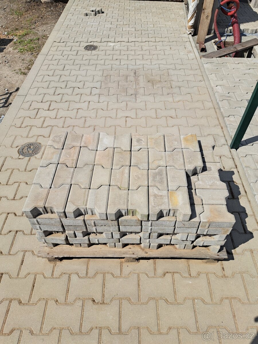 Zámková dlažba KOST 1/2 síla 6cm