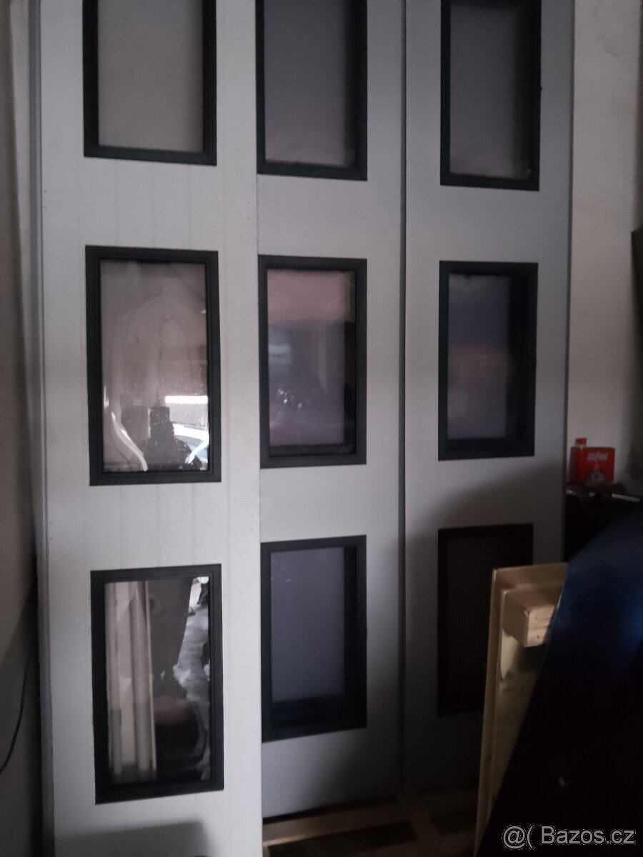 panely sekčních vrat