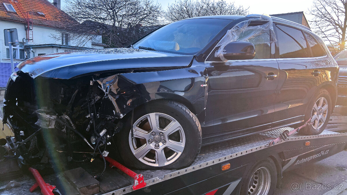 Vůz na náhradní díly Audi Q5 8R S-Line 2010 CAHA LTC LZ9Y