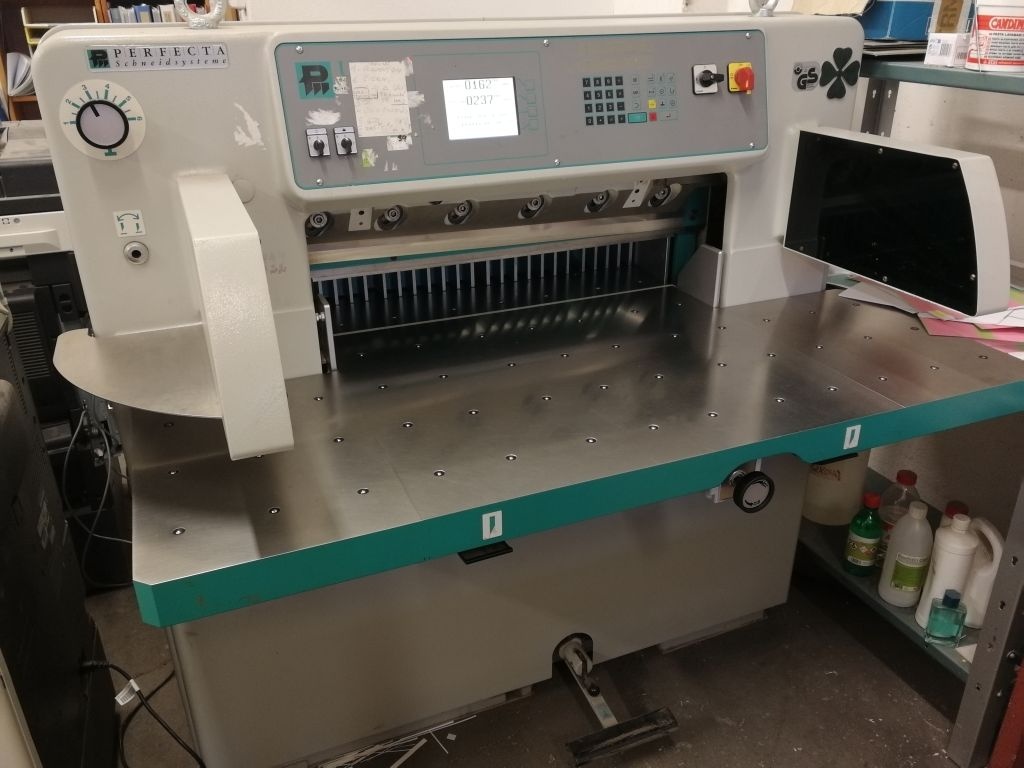 Perfecta 76 UC, řezačka, kráječka, střihačka