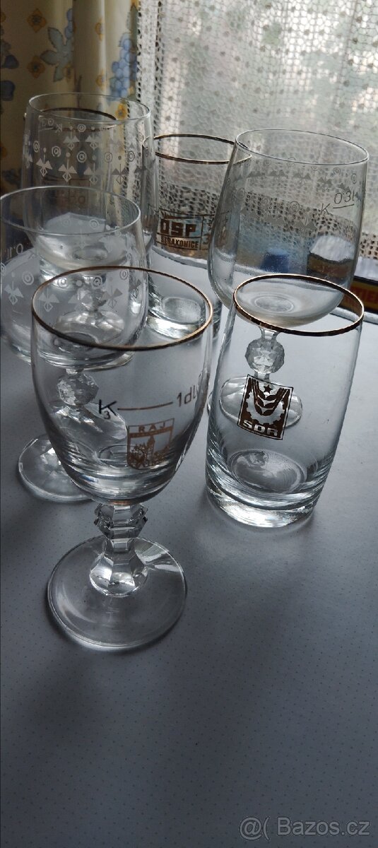 Retro sklenice restaurace a jídelny ČSR