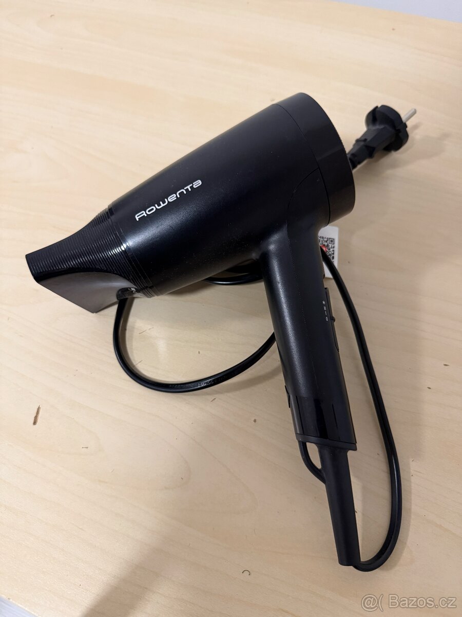 Fén na vlasy Rowenta