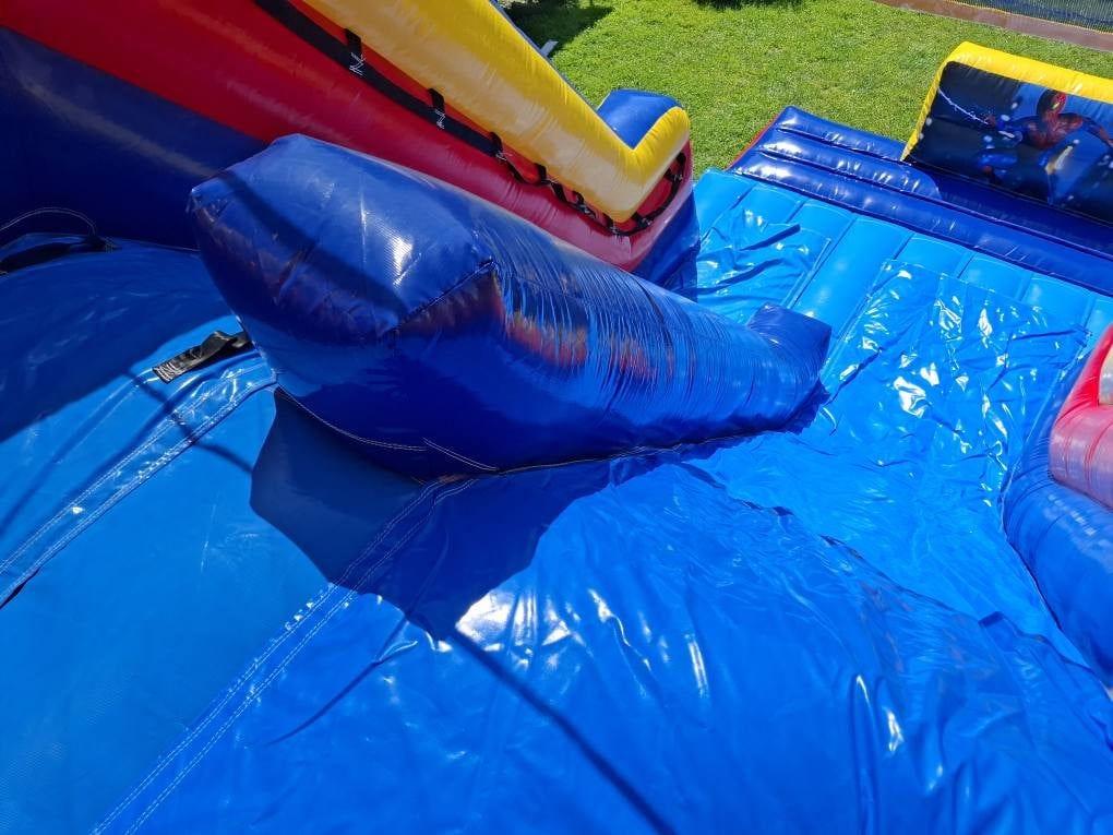 Skakaci hrad SPIDERMAN