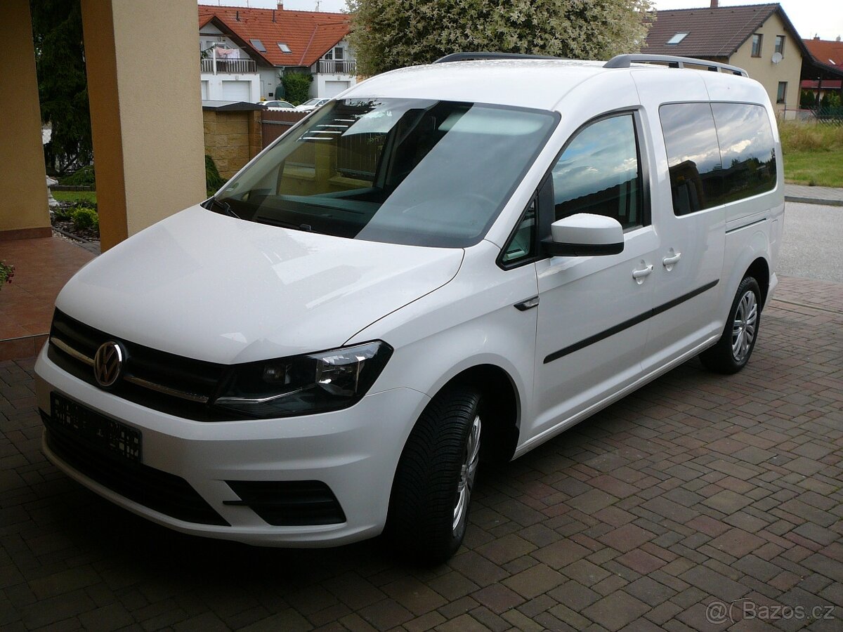 VW CADDY MAXI 2.0 TDI 110KW 7MÍST TAŽNÉ SERVIS