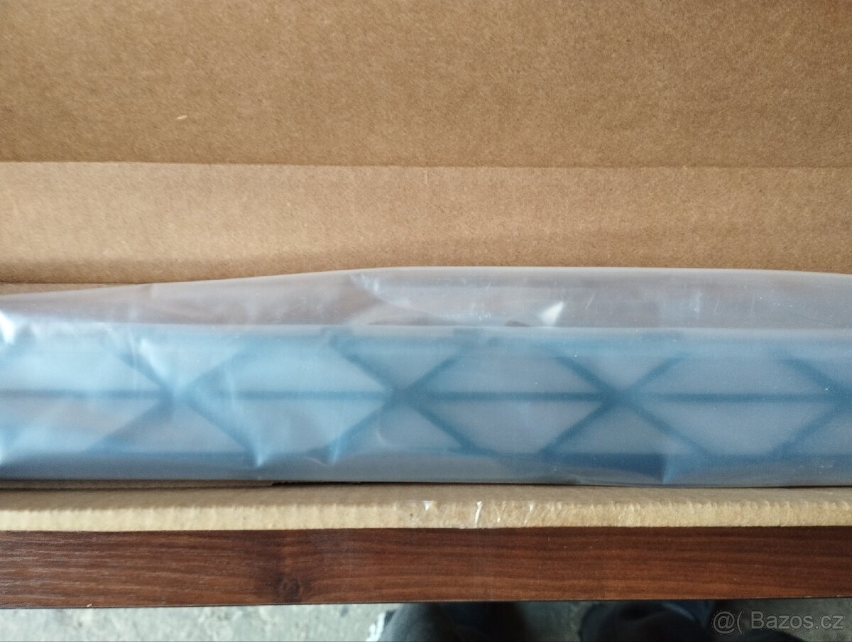 BMW X5 E70 mřížka předniho nárazníku