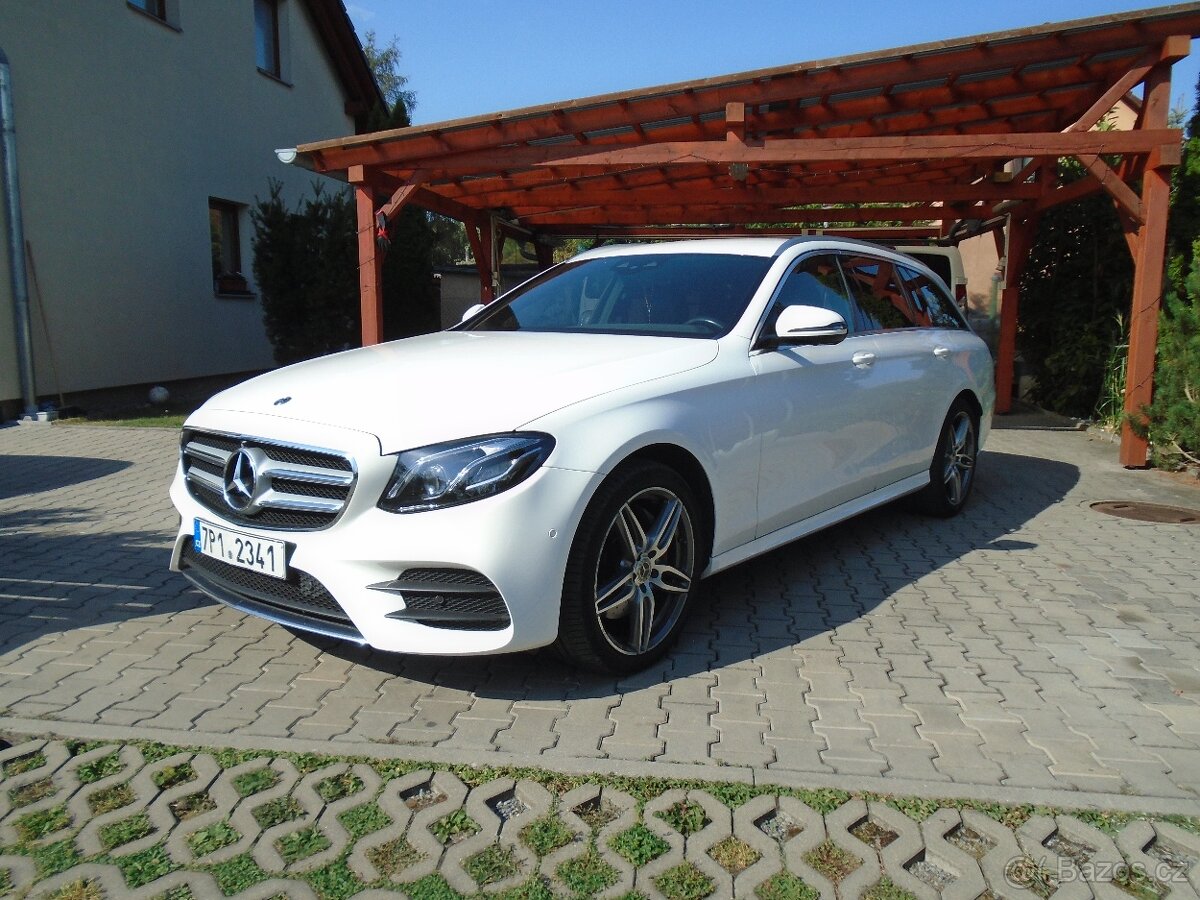 Mercedes-Benz E220 d AMG Paket W213,VirtualKokpit,LED Matrix