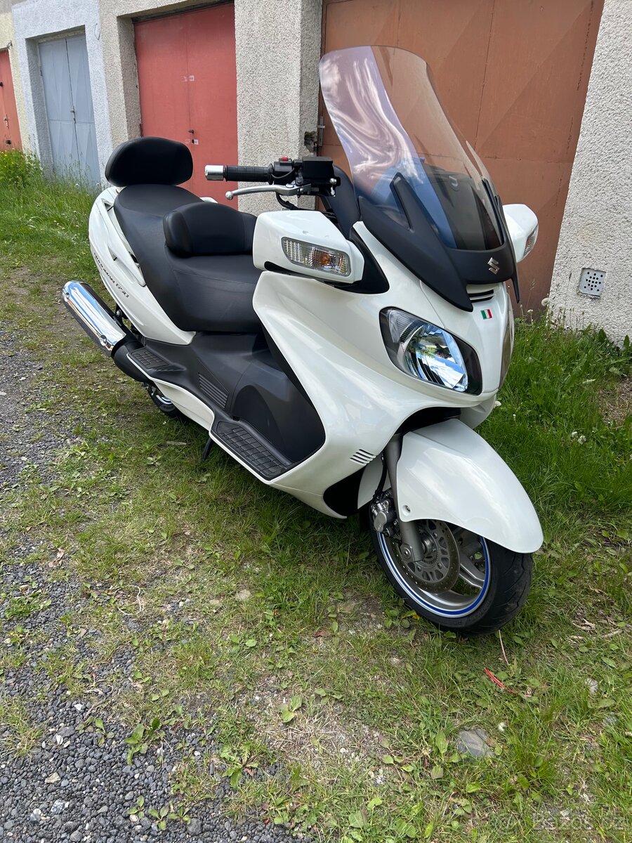 Suzuki Burgman 650
