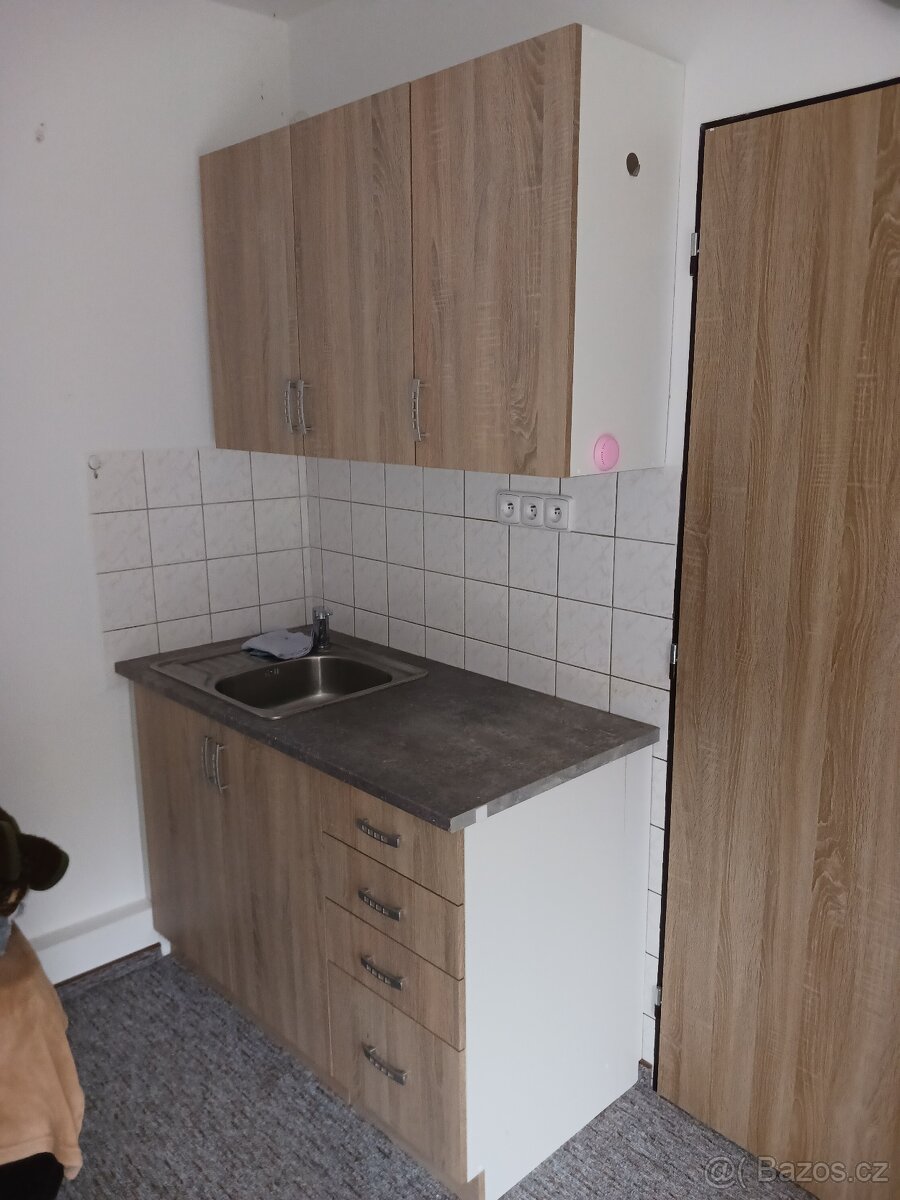 Kuchyňská linka 120cm