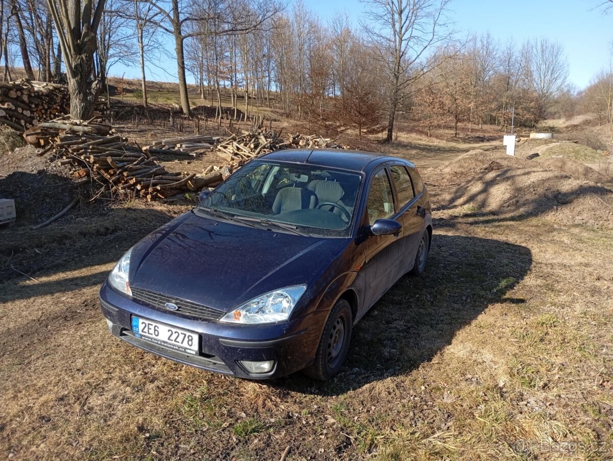 Ford Focus 1.6 benzín 2002