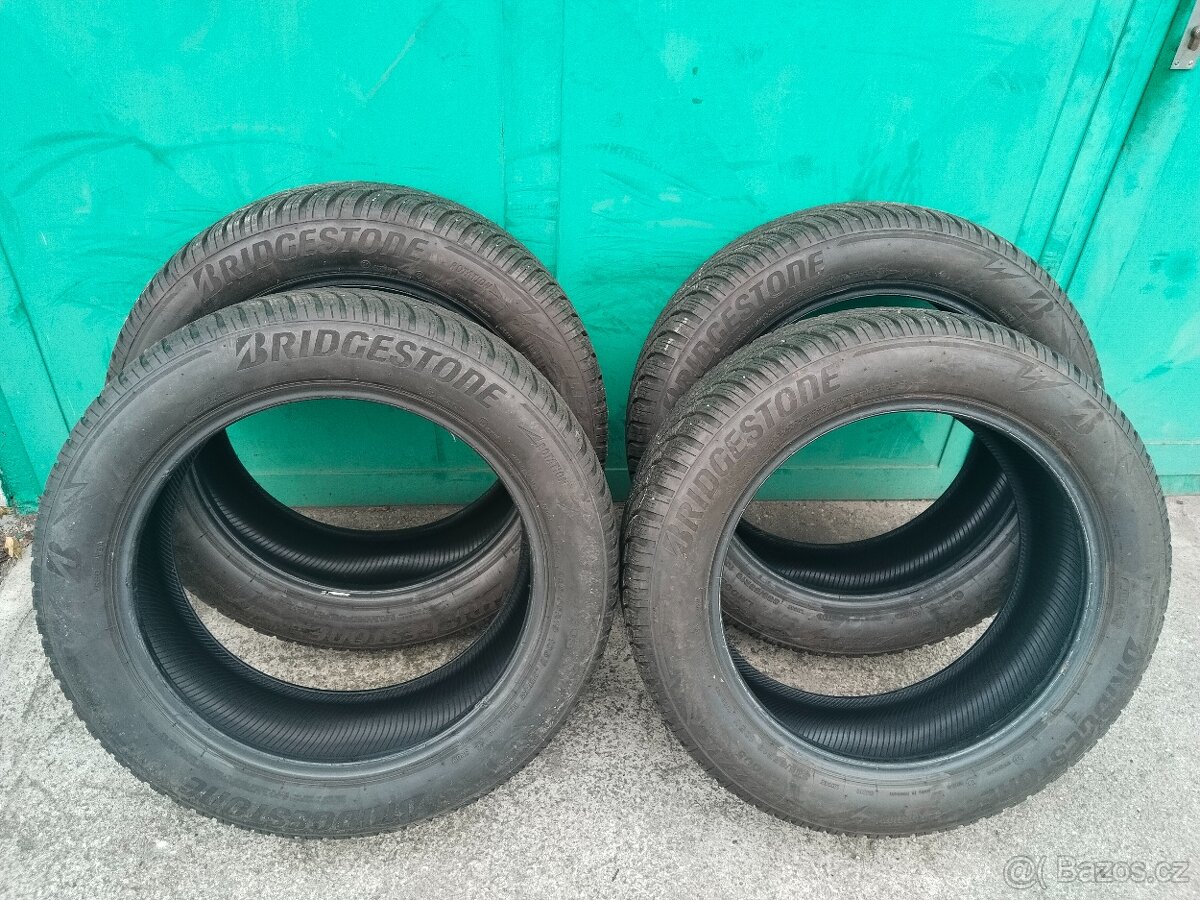 235/55 r19