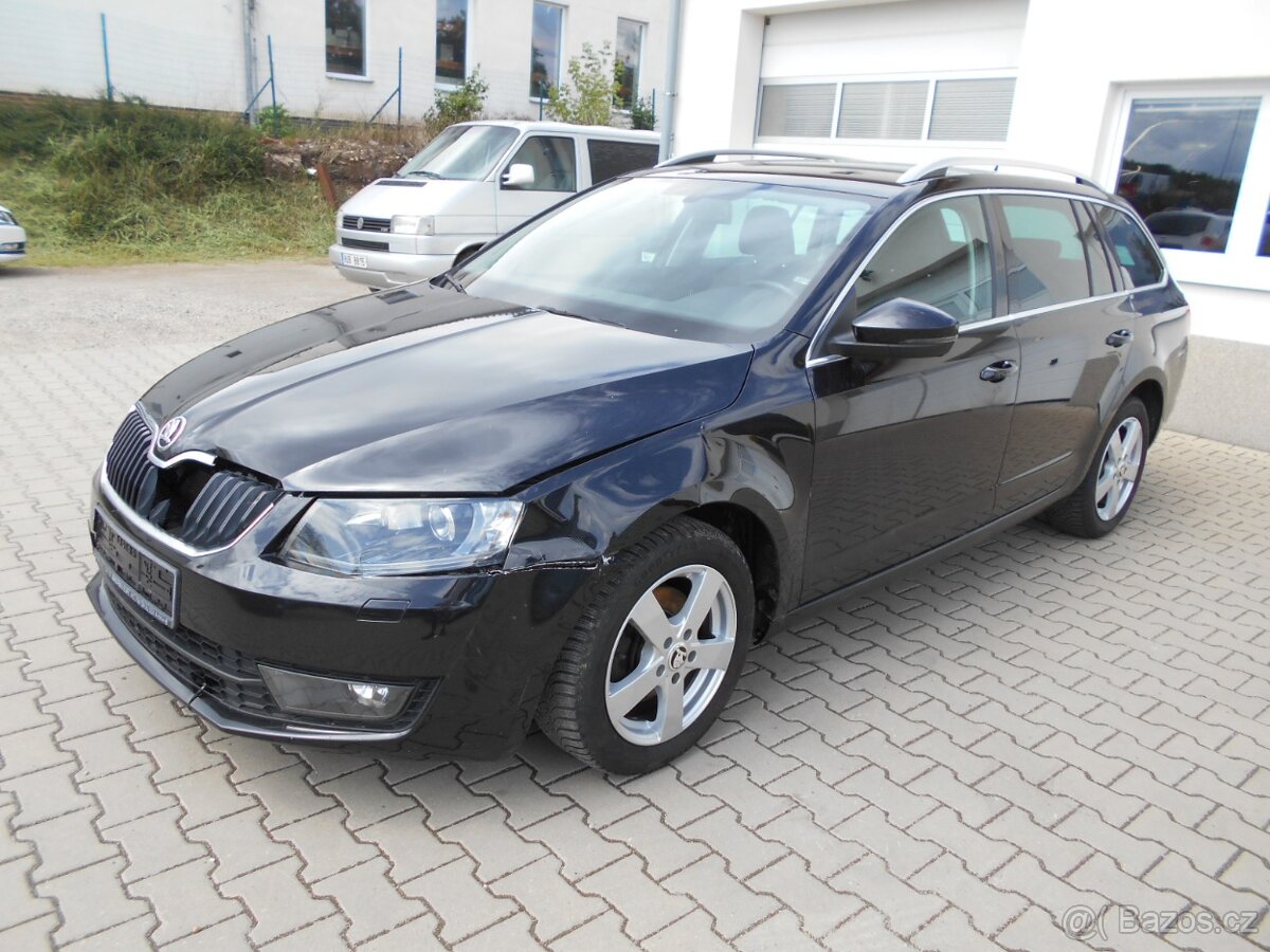ŠKODA OCTAVIA 3 2.0 TDI R.2015 ELEGANCE SERVISNÍ KNÍŽKA