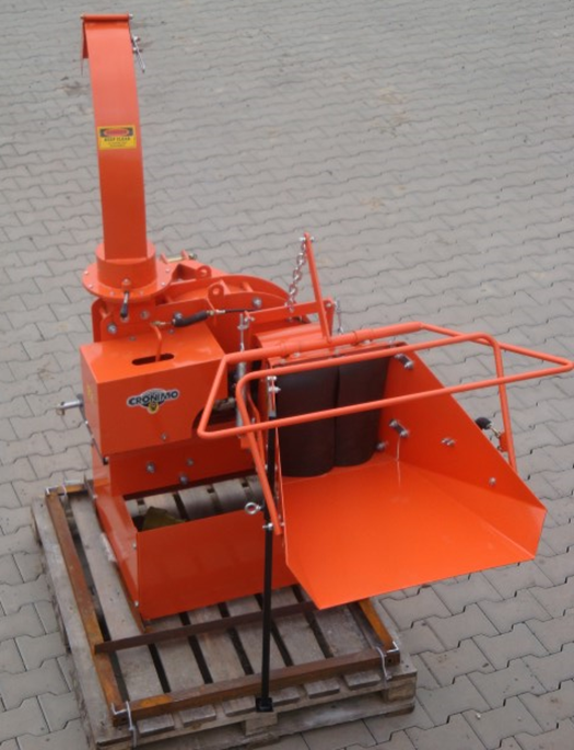 Štěpkovač za traktor WC-8 , pomocník na dřevo