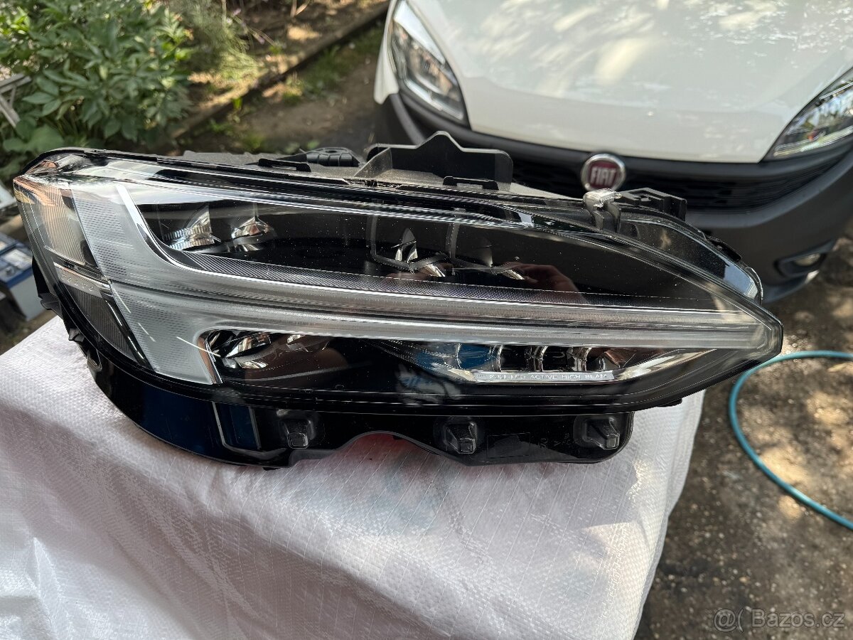 VOLVO V90 S90 FULL LED 31655729