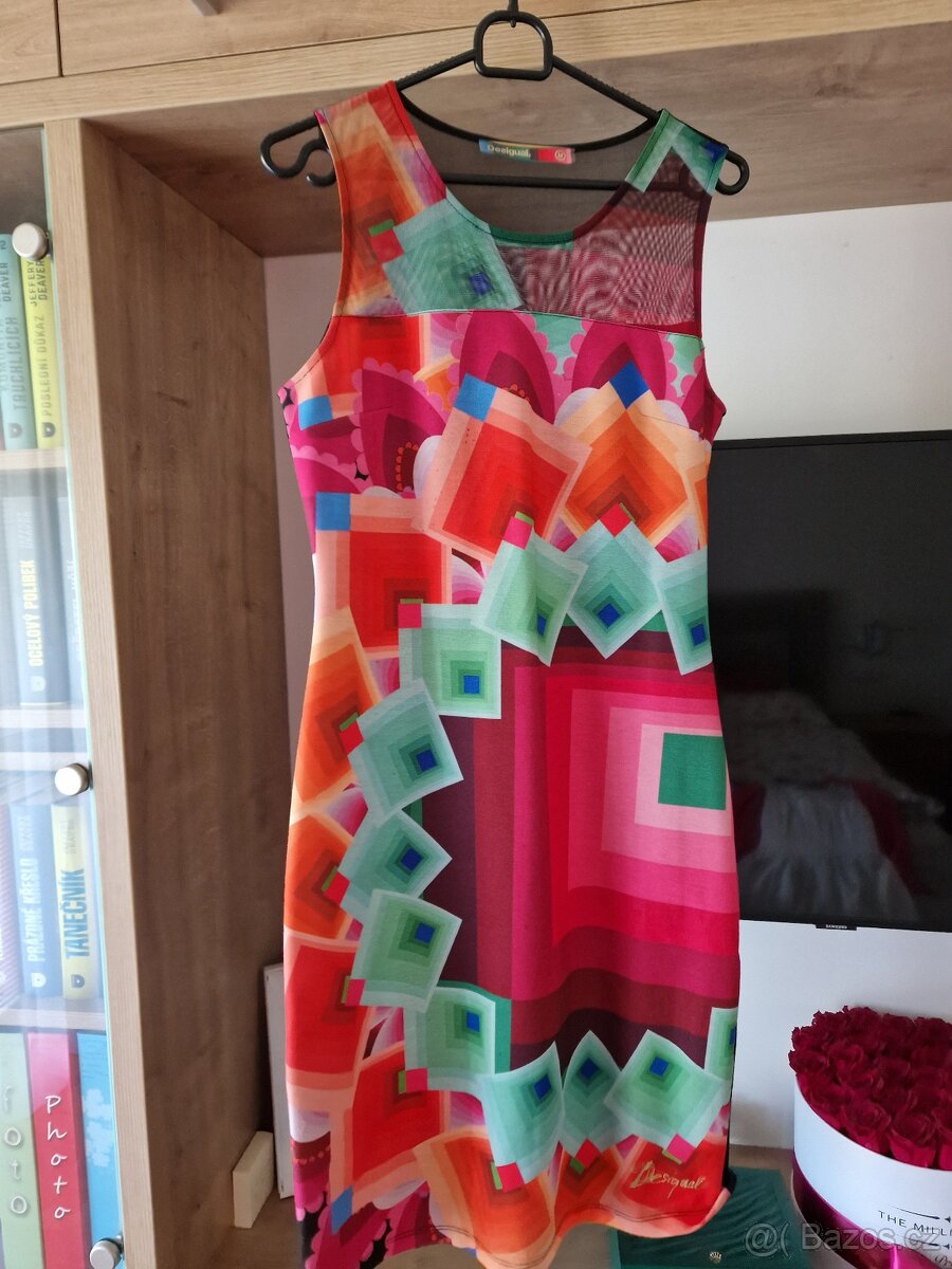 Dámské šaty Desigual