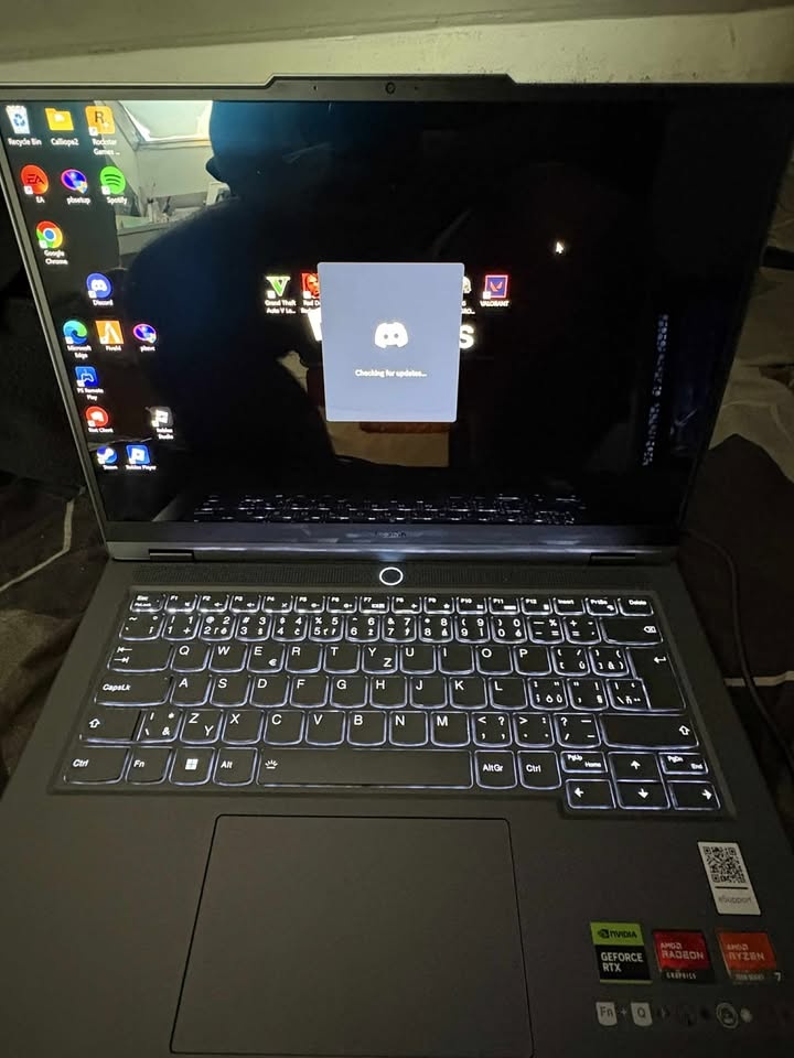 Lenovo Legion Slim 5/14APH8/R7-7840HS/14,5"/2880x1800/16GB/