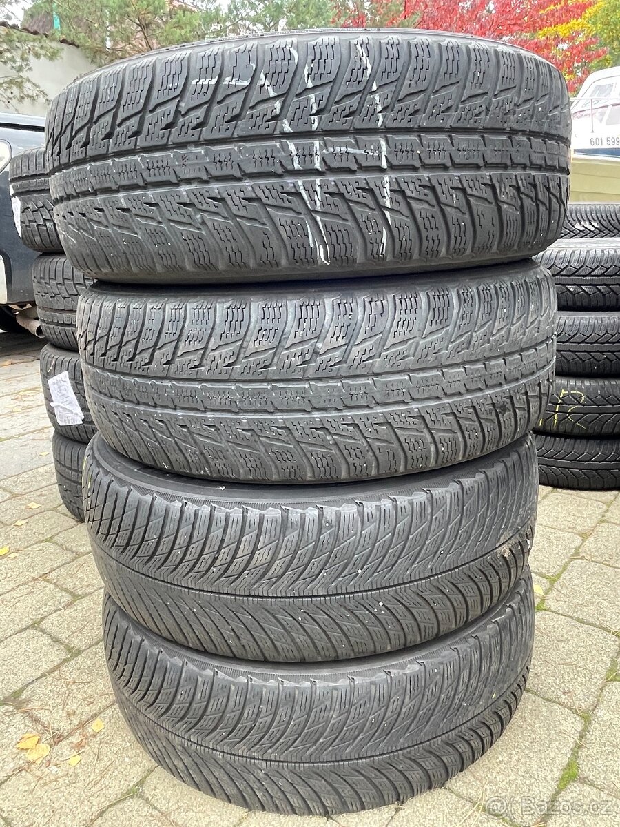Sada zimních pneu 235/60/18 Michelin/Nokian