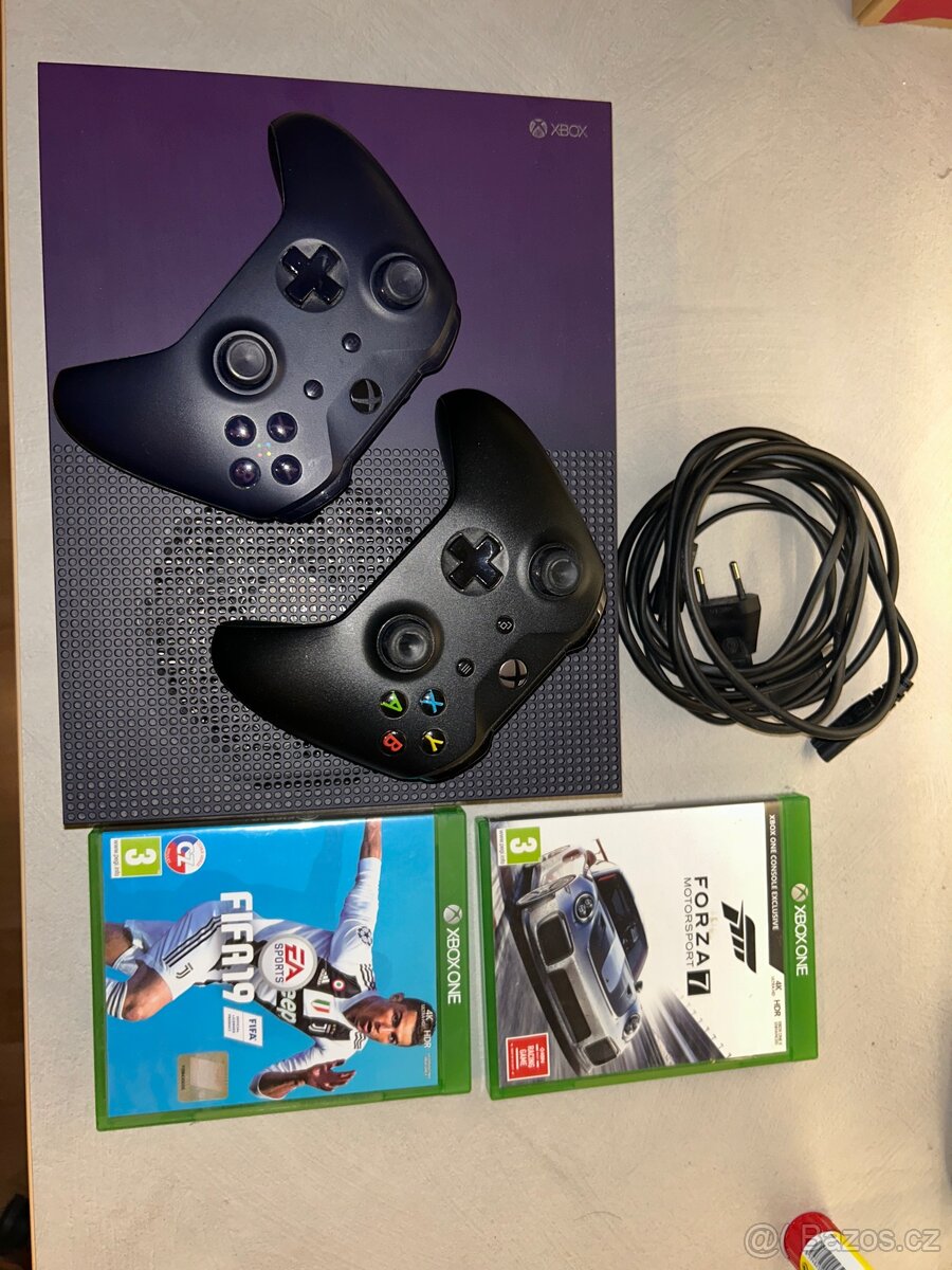 Xbox one s  1TB Gradient Purple