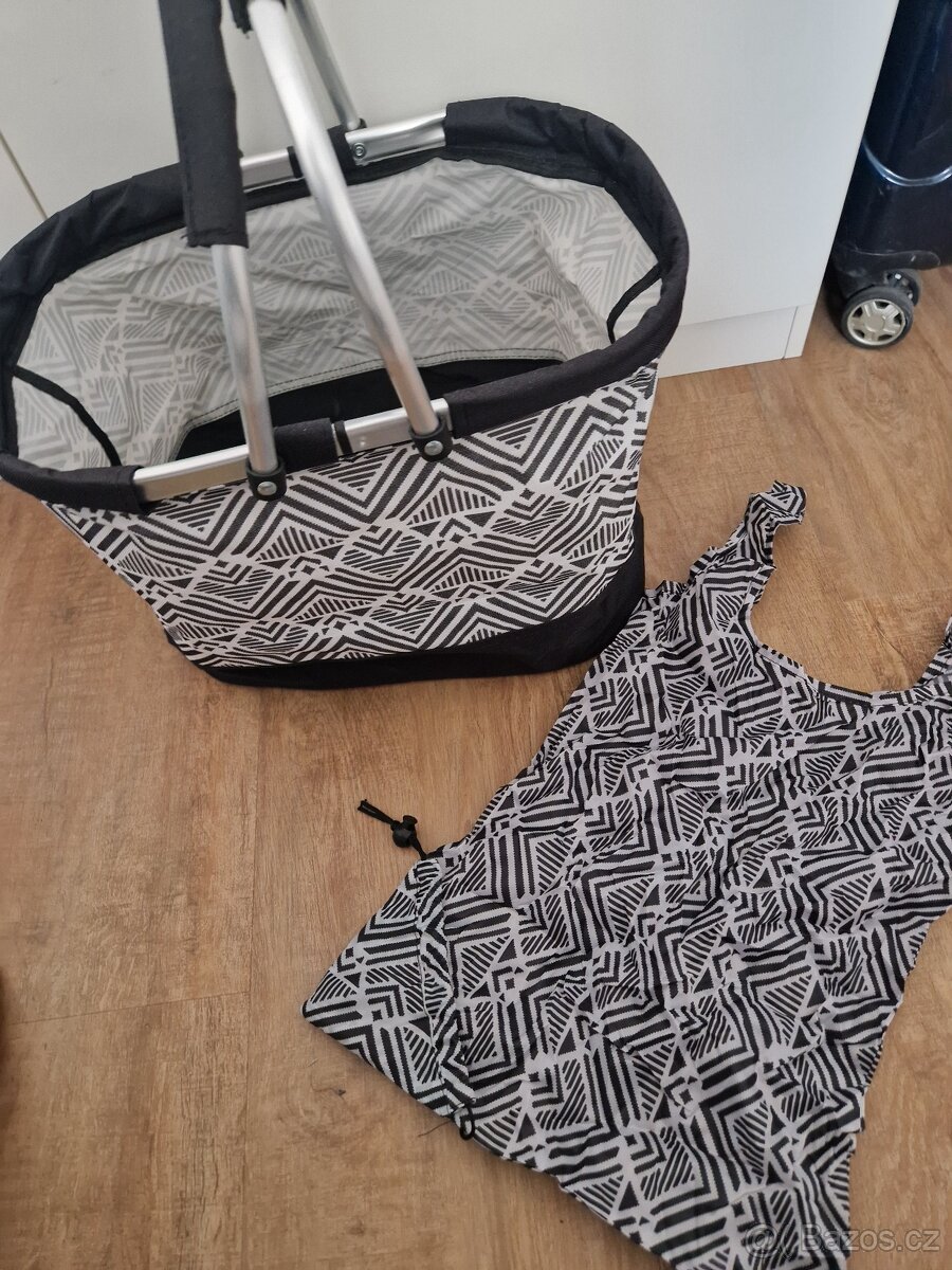 Nový nákupní skládací košík s taškou