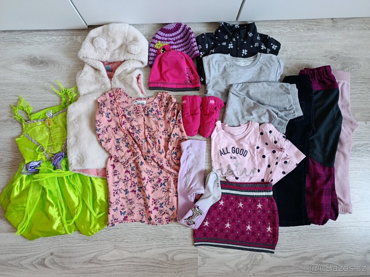 Set oblečení na holčičku 98/104