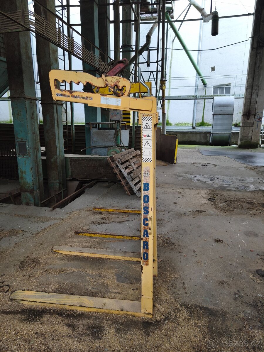 Závěsné paletové vidle