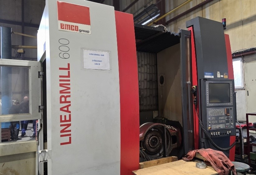 5-ti osé obráběcí centrum EMCO LINEARMILL 600
