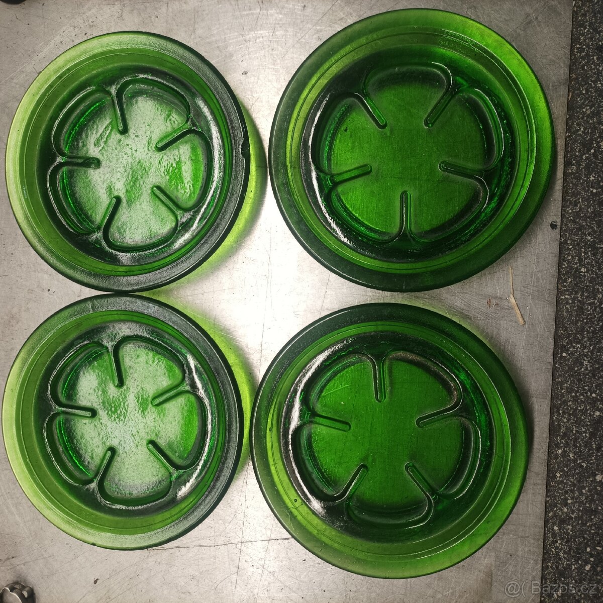 PRODÁM PIVNÍ TÁCKY RETRO