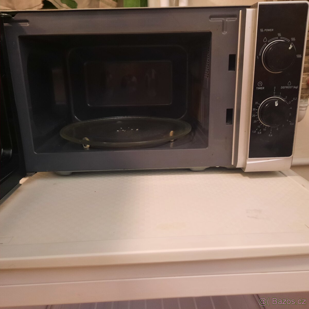 Mikrovlna trouba Mora