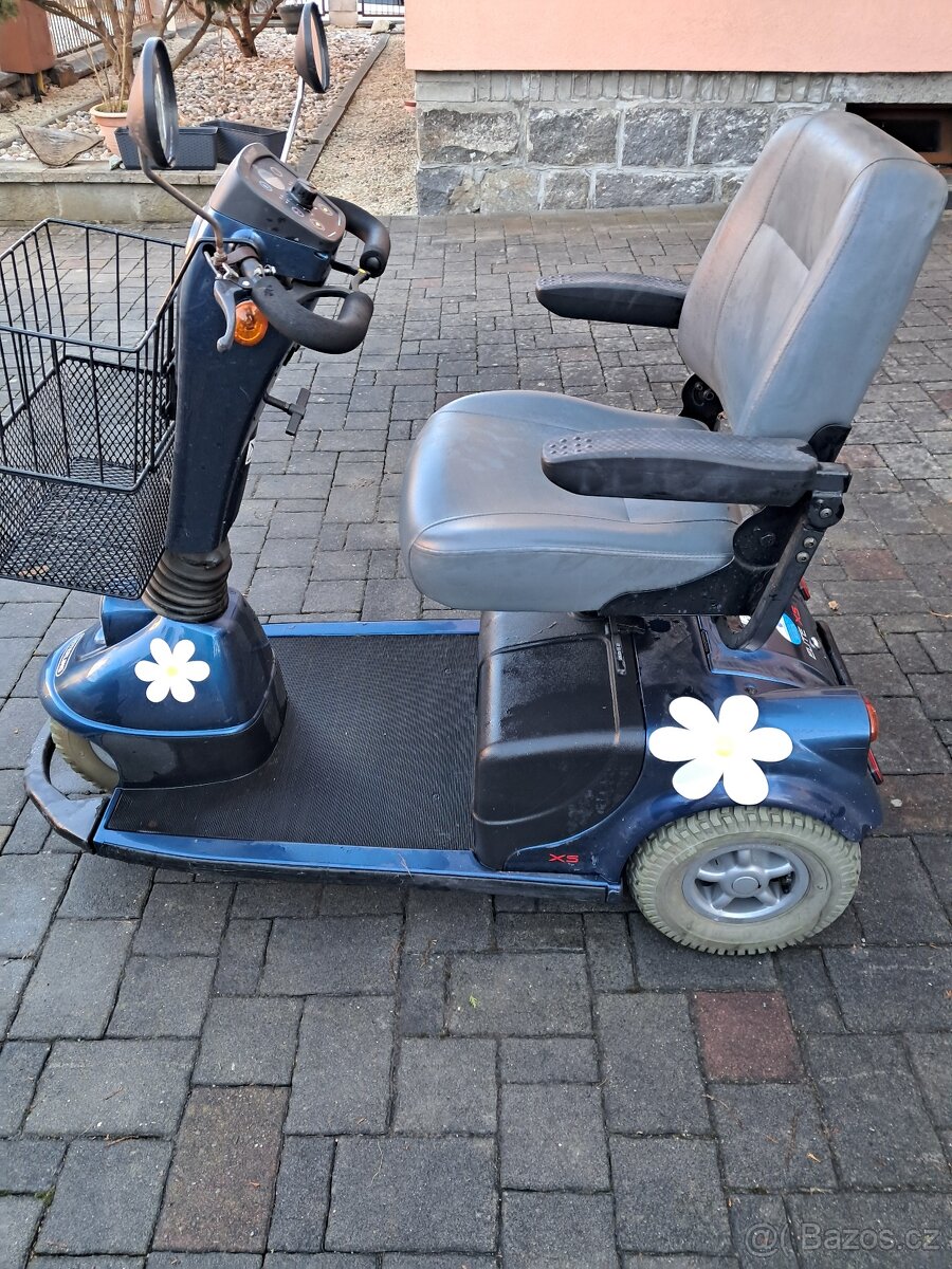 Elektrický invalidní vozík